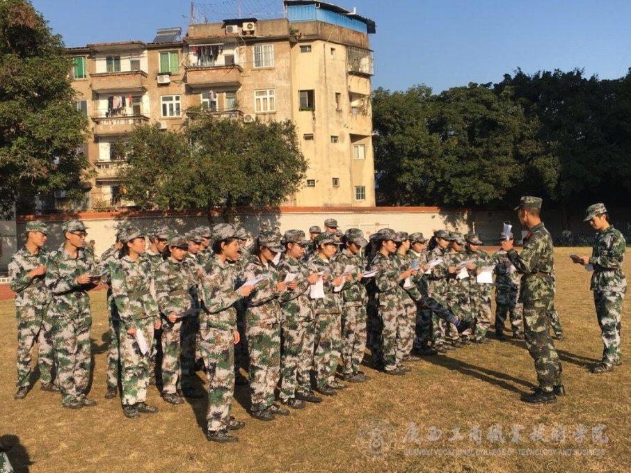 《繁花》落幕,将人一并带走 再回首,恍然如梦,黄浦江浪头依旧