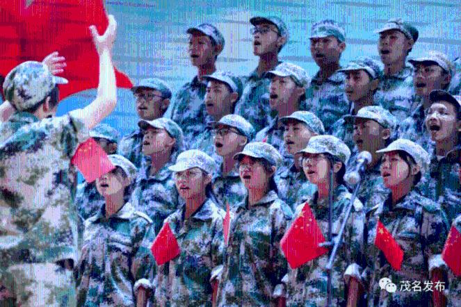 请问下图妹子们名字，只认识玛奇玛？游戏画面